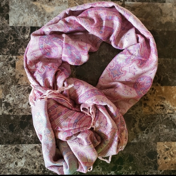 Pashmina Shawl with Kashmiri Embroidery - Picture 4 of 4